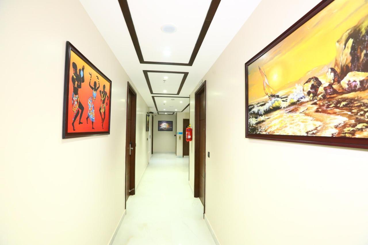 Sanca International Hotel In Patel Nagar Delhi Нью-Делі Екстер'єр фото